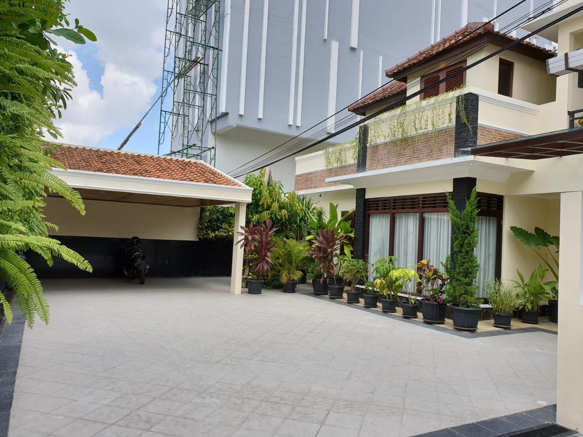 Malioboro Place Jogjacarta Exterior foto
